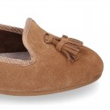 Ballet flat shoes with TASSELS in suede leather.