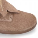 LEAF design Booties with shoelaces closure in suede leather for kids.