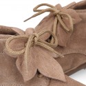 LEAF design Booties with shoelaces closure in suede leather for kids.