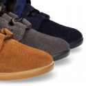 ENGLISH style design Booties with lace shoelaces in suede leather for kids.