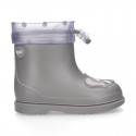 Little ELEPHANT Rain boots design with adjustable neck for little kids.