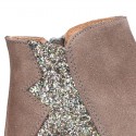 Shiny Suede leather kids ankle boot shoes with GLITTER elastic band and zipper closure.