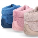 Little kids wool cotton home booties laceless with reinforced toe cap and counter.