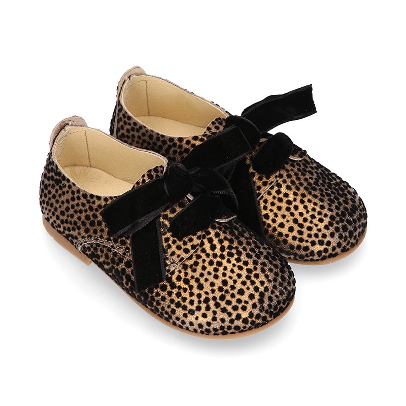 Zapatilla cordones terciopelo