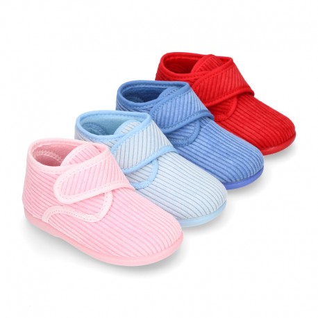 Little kids corduroy home bootie shoes laceless.