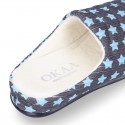 STARS print design corduroy home shoes with opened shape.