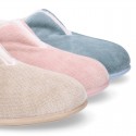 SQUARE design wool knit kids home shoes with central opening.