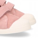 Kids suede leather Tennis type shoes laceless and with toe cap in PINK color.