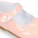 Patent leather little Mary Janes with button fastening.