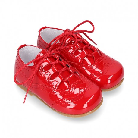 Classic English style shoes in RED patent leather.