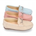 New Moccasin shoes with stirrup in pastel colors.