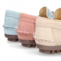 New Moccasin shoes with stirrup in pastel colors.