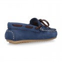 Nobuck leather Moccasin shoes with contraste bows for little kids.