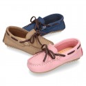 Nobuck leather Moccasin shoes with contraste bows for little kids.