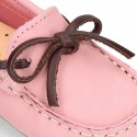 Nobuck leather Moccasin shoes with contraste bows for little kids.