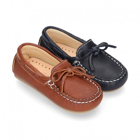 EXTRA SOFT nappa leather Moccasin shoes with bows for little kids.