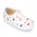 Cotton canvas Bamba type shoes with shoelaces and BOATS design.