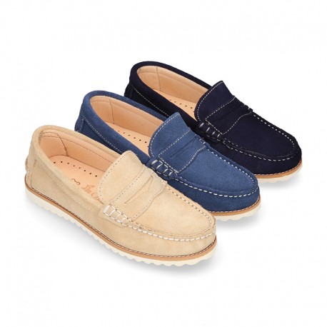 Classic toddler kids suede leather Moccasin shoes with detail mask and spring summer soles.