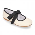 Little Angel style girl ballet flat shoes in LINEN with ties closure in contrast.