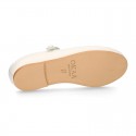 Nappa leather classic Girl Mary Jane shoes with hook and loop strap with button design.