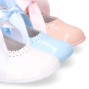 Little Baby Mary Jane shoes angel style with ties in patent leather.