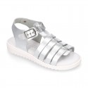 METAL leather sandals with buckle fastening and SUPER FLEXIBLE soles.