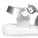 METAL leather sandals with buckle fastening and SUPER FLEXIBLE soles.