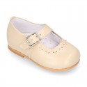 Classic Nappa leather little Mary Janes with chopped flower design.