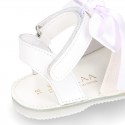 Shiny soft leather Menorquina sandals for baby girls and BOW.