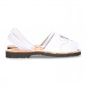 Embroidery leather Kids Menorquina sandals with rear strap.