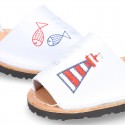 Embroidery leather Kids Menorquina sandals with rear strap.