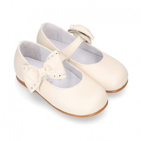 Classic PEARL Nappa leather little Mary Jane shoes with hook and loop strap and BOW.