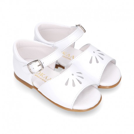 WHITE Nappa leather little Girl Sandal shoes with buckle fastening.