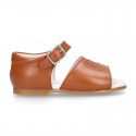 Nappa leather little Girl Sandal shoes with buckle fastening in TAN color.