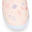 Zapatilla niños NEOPRENO con diseño con CONCHAS para playa y piscina.