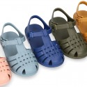 Classic Kids jelly shoes for Beach and Pool use in SOLID colors with CLIP PRESS closure.