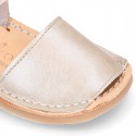 Menorquina Girl sandals in nappa leather with pearls effect.