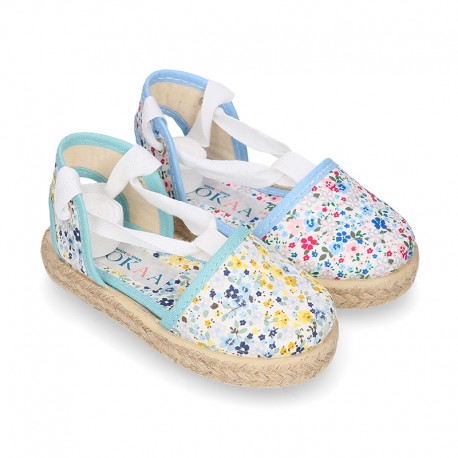 FLOWERS print Cotton Canvas Girl Valenciana style espadrille shoes.