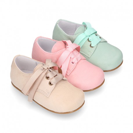 Soft suede leather Classic Kids Laces up shoes in pastel FASHION colors.