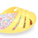 Girl Jelly ballet style shoes with buckle fastening and FLOWERS design for beach and pool use.