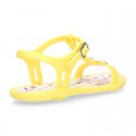 Girl Jelly shoes sandal style with HELLO KITTY design.