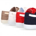 Cotton Canvas Boat shoes laceless.