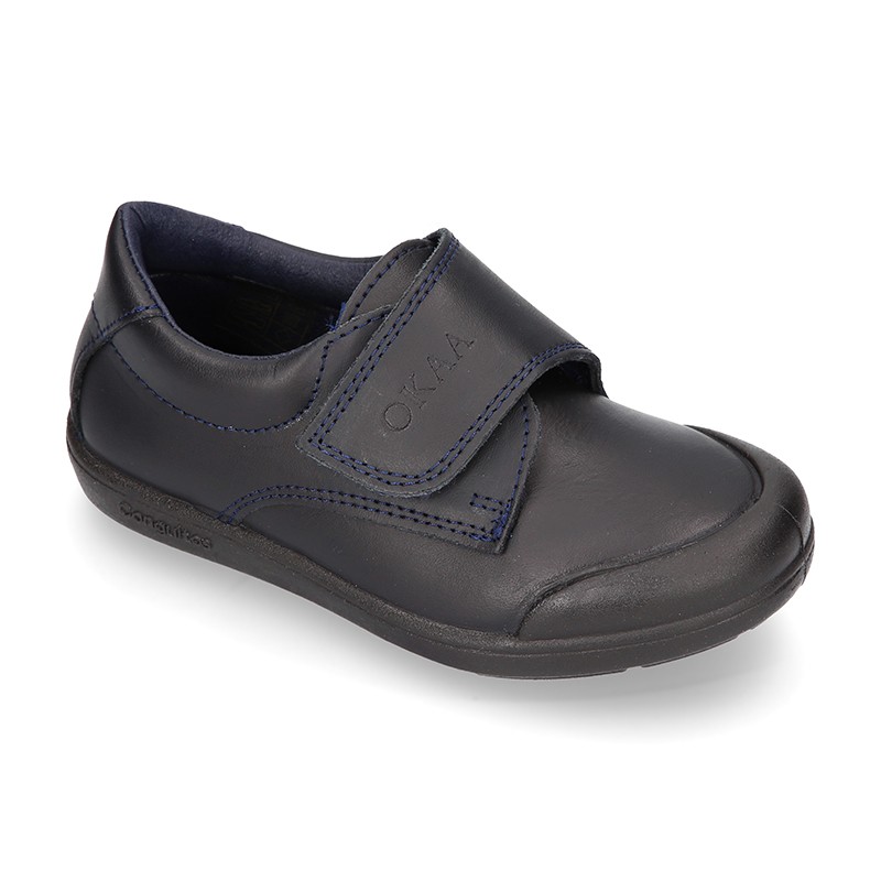 Zapato colegial niño OKAA tipo Blucher sin cordones y puntera reforzada en  piel lavable. CT011