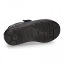Kids OKAA School shoes closed with laceless, elastic band and reinforced toe cap in washable leather.