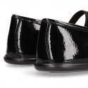 Girl´s BLACK PATENT Schoolballet flats with ribbon and elastic band.
