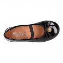 Girl´s BLACK PATENT Schoolballet flats with ribbon and elastic band.