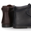 Little kids Bootie school shoes laceless in washable leather.