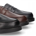 Classic school Kids Moccasin shoes in Nappa leather with rubber sole.