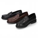 Classic school Kids Moccasin shoes in Nappa leather with rubber sole.