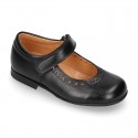 School Classic girl Nappa leather little Mary Jane shoes with chopped design, hook and loop strap in classic colors.